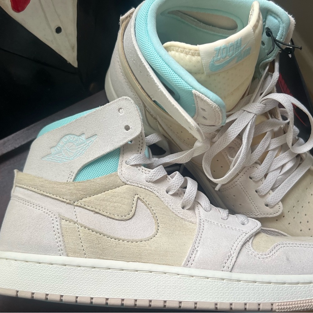 Jordan 1 Zoom CMFT 2 "Coconut Milk/Light Dew/Sail/Legend Light Brown" Women's
